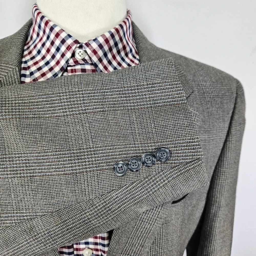 JOS A BANK Men's Sport Coat Blazer Two Button Taupe Plaid Silk Wool 44L